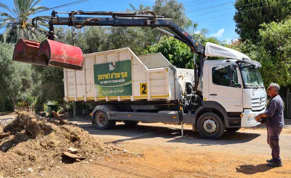 פינוי גזם. אגף שפ"ע פרדס חנה - כרכור