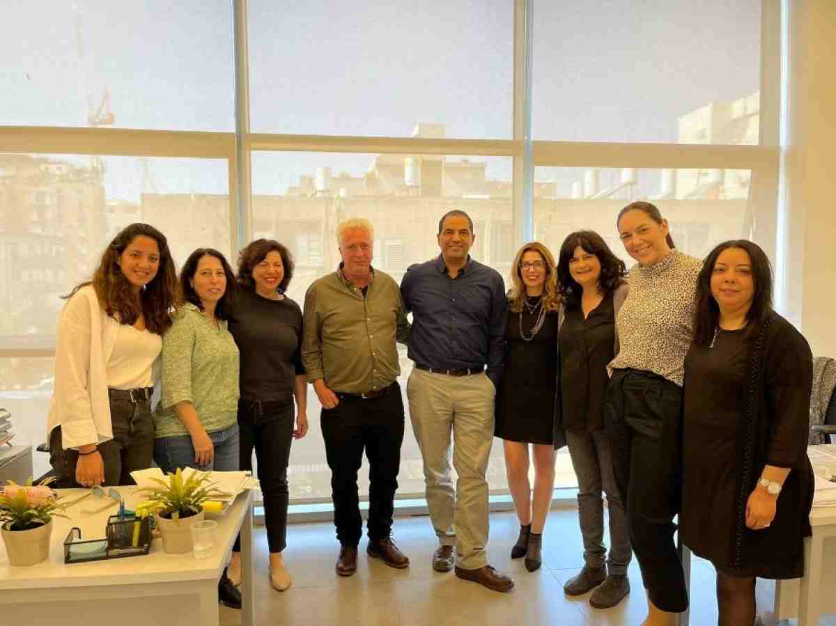 בתמונה: מ"מ מנכ"ל משרד הרווחה בעת ביקורו במחלקה לשירותים חברתיים לתושבים ותיקים בעיר חדרה.