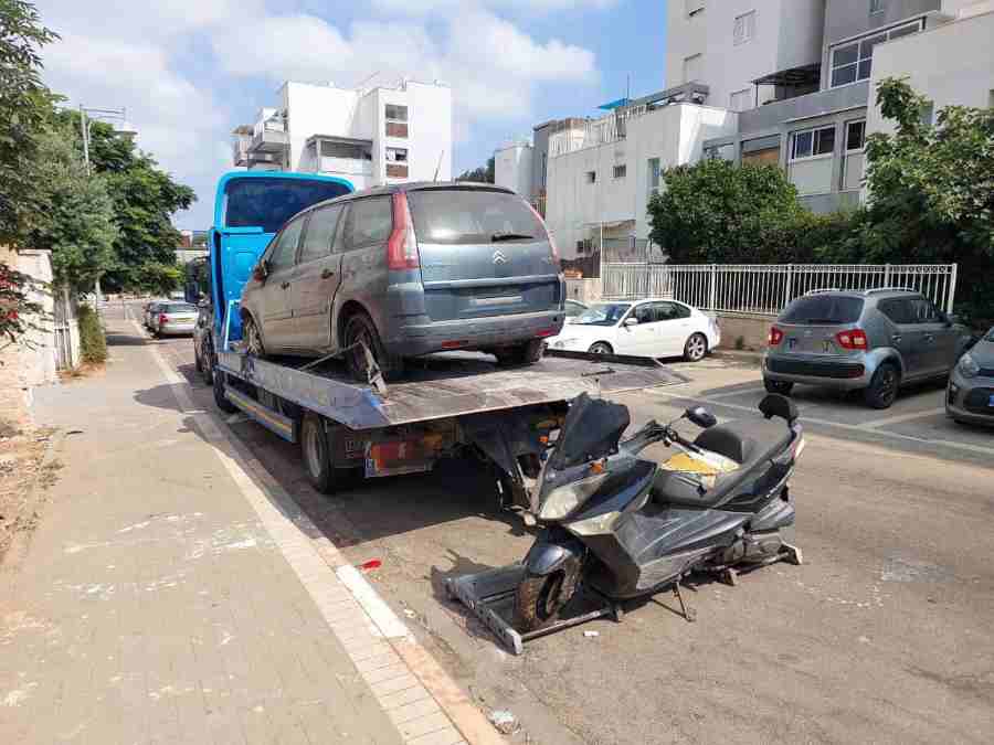 גרוטאות רכבים מפונות מהמרחב הציבורי - פרדס חנה - כרכור