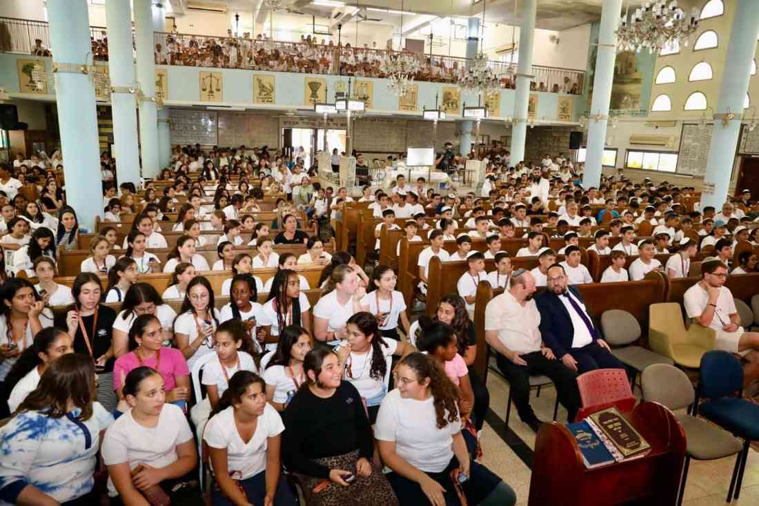 יום ירושלים - אירוע שיא בהשתתפות 1500 תלמידים בבית הכנסת הגדול - חדרה