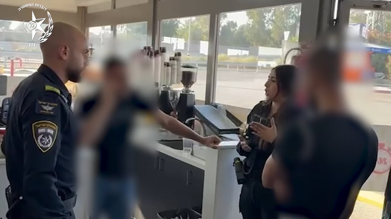 מרחב מוגן. סגירת עסק ע"י המשטרה שלא הכניס אזרחים למרחב מוגן