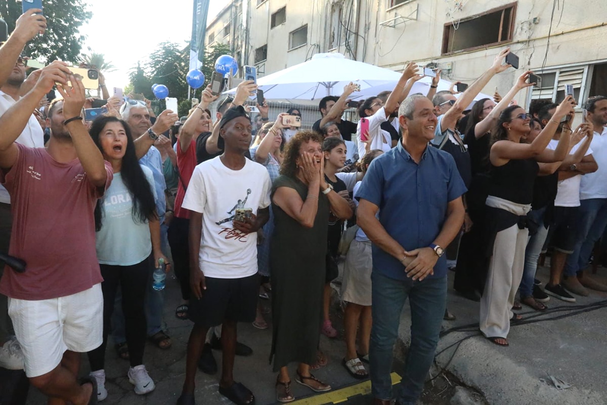 מחדשים את חדרה