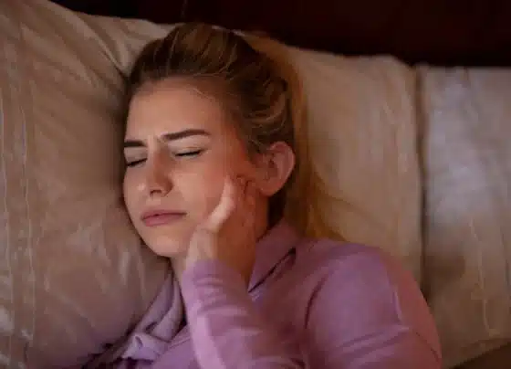 חריקת שיניים קרדיט שאטרסטוק