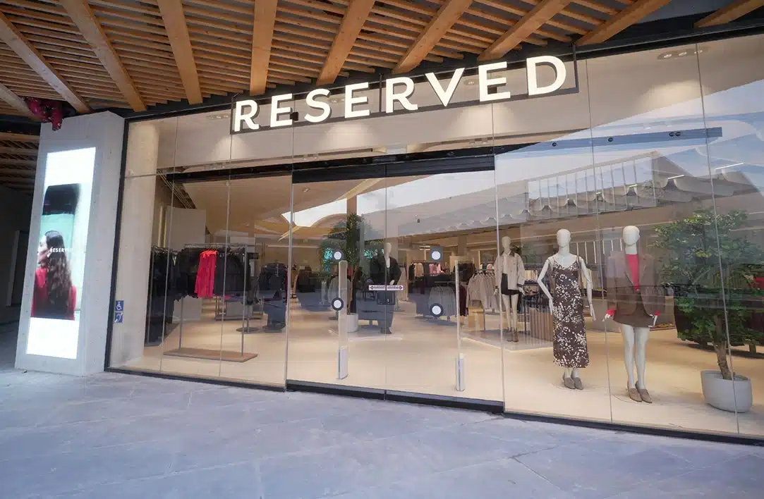 RESERVED מול החוף חדרה . צילום רונן עמר