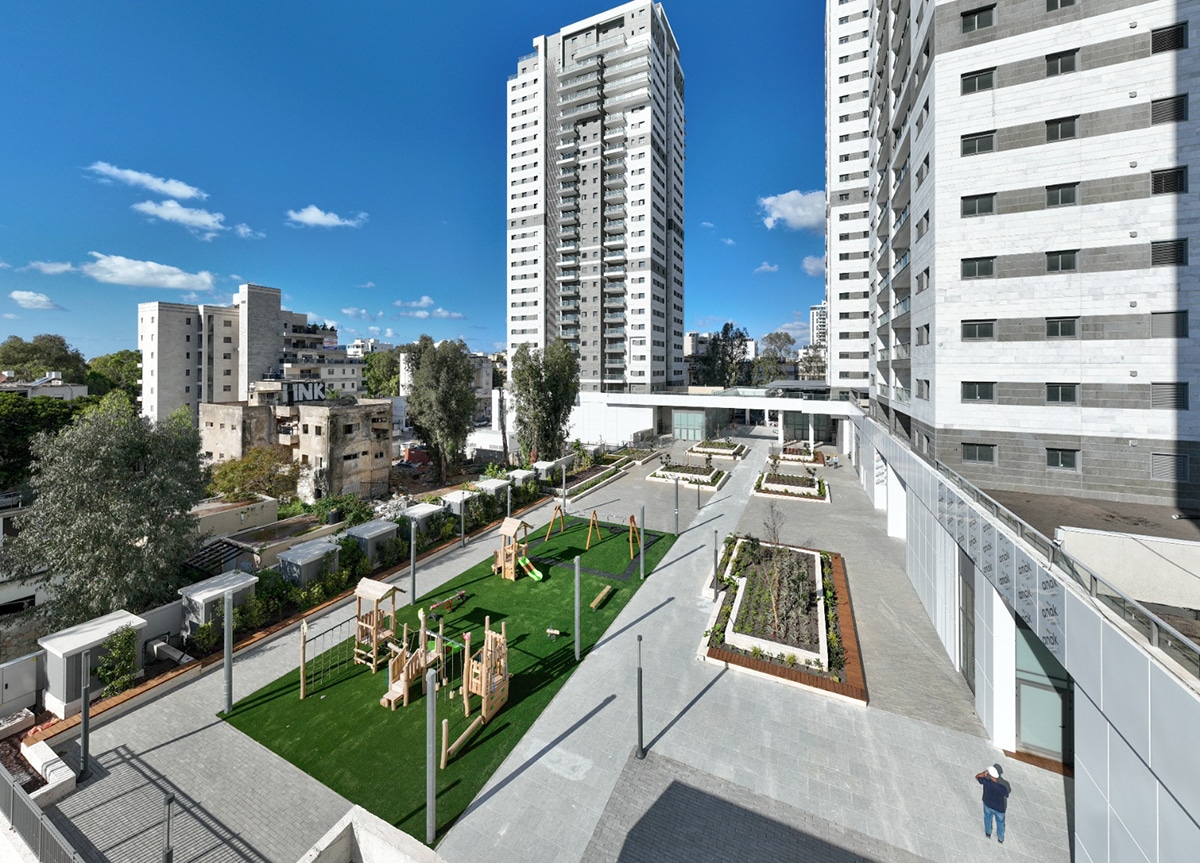 אאורה סיטי חדרה