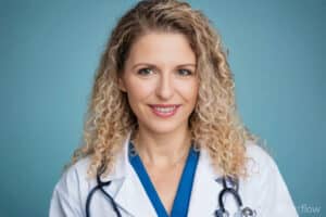 דר גלית סגל, מנהלת תחום גריאטריה בקופת חולים מאוחדת צילום עצמי