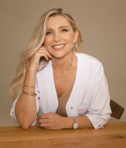 דר להבית אקרמן מומחית לרפואת עור צילום: אלון שפרנסקי