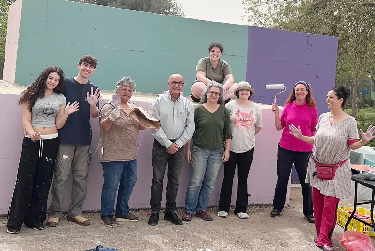 יוזמה צבעונית בפרדס חנה