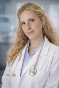 דר אופיר קדרון מומחית ברפואת משפחה מאוחדת מחוז צפון copy