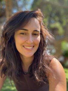 ב